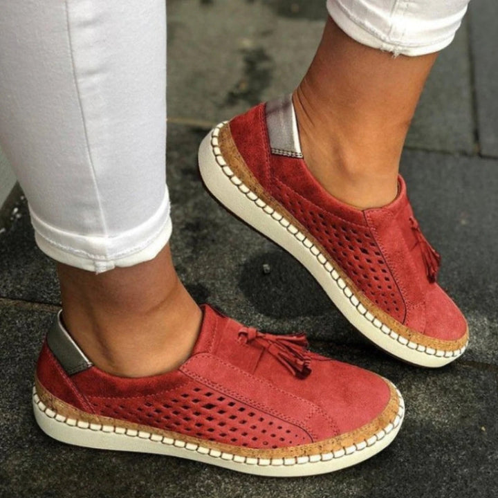 Comfortable Slip-On Sneakers for Narrow Feet - Breathable and Supportive Everyday Wear 1