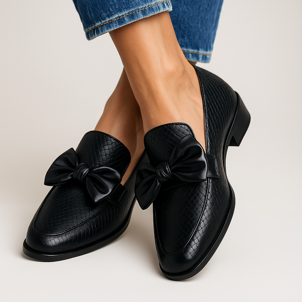 Elegant Bow Loafers for Women - Chic and Versatile Footwear 0