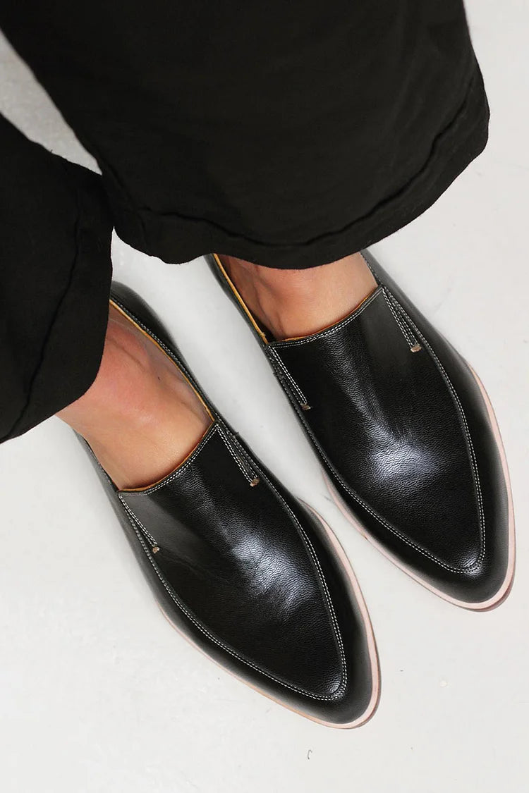 Elegant Minimalist Loafers for Women - Versatile and Comfortable Footwear 1