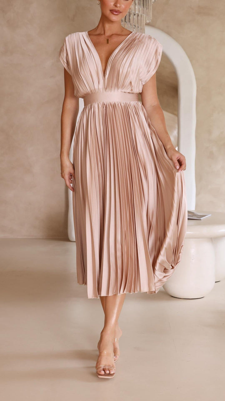 Elegant Pleated Maxi Dress for Women - Timeless Summer Style 5