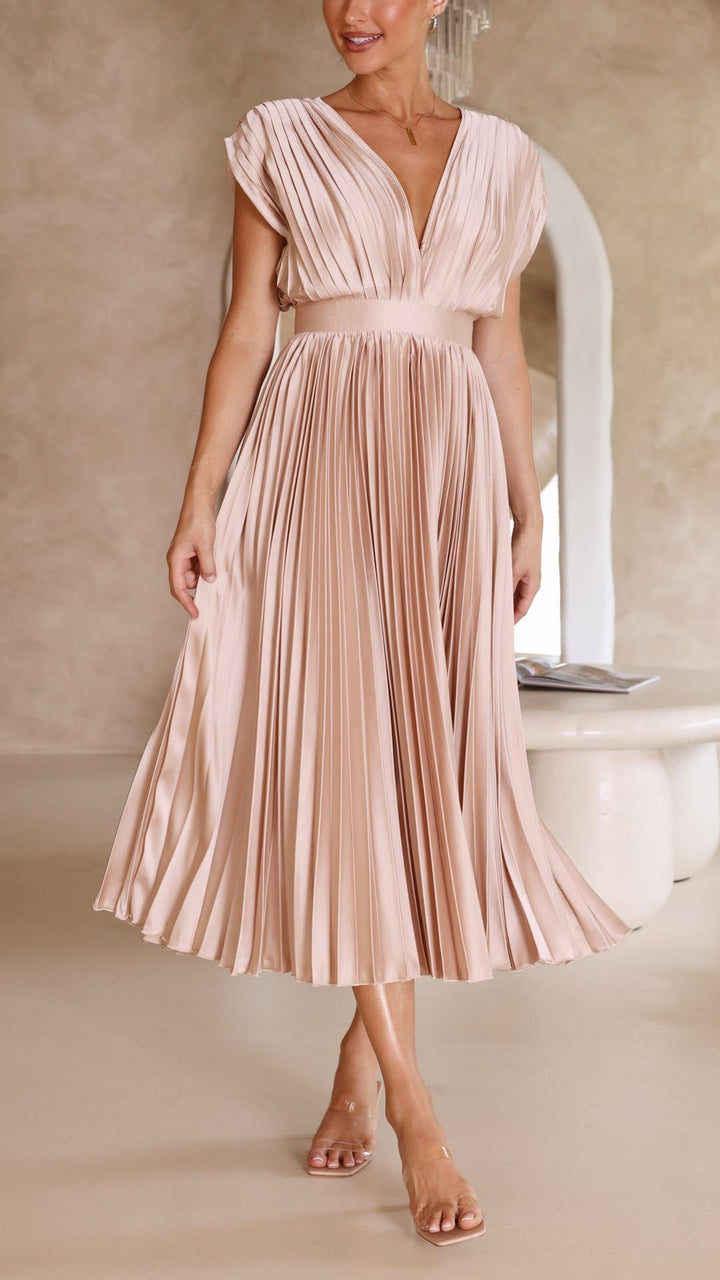 Elegant Pleated Maxi Dress for Women - Timeless Summer Style 6