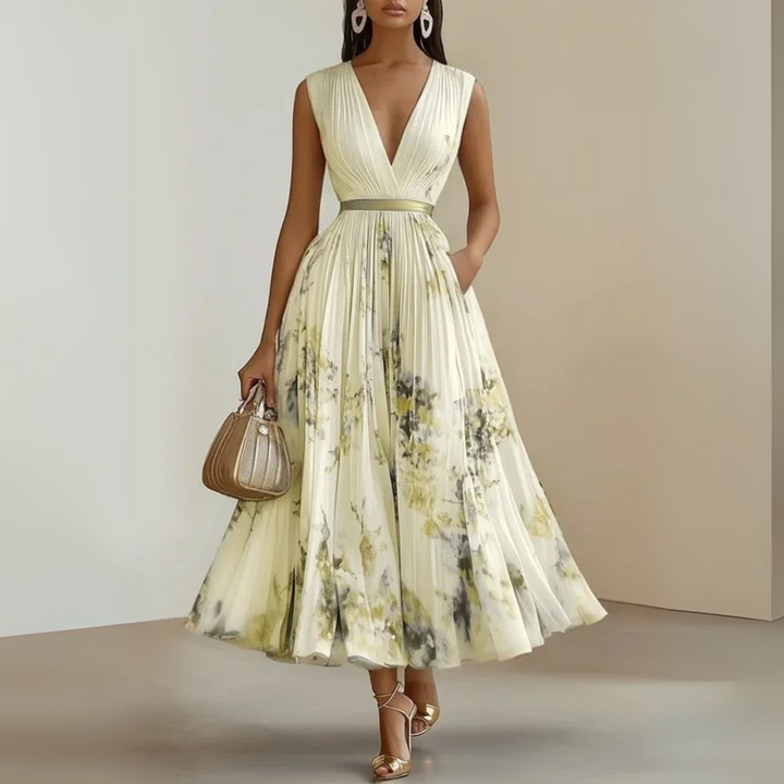 Elegant Sleeveless Summer Maxi Dress for Women - Flattering V-Neck Design 4