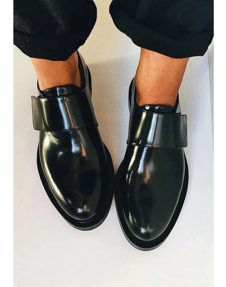 Elegant Strap Loafers for Women - Chic and Comfortable Footwear 0