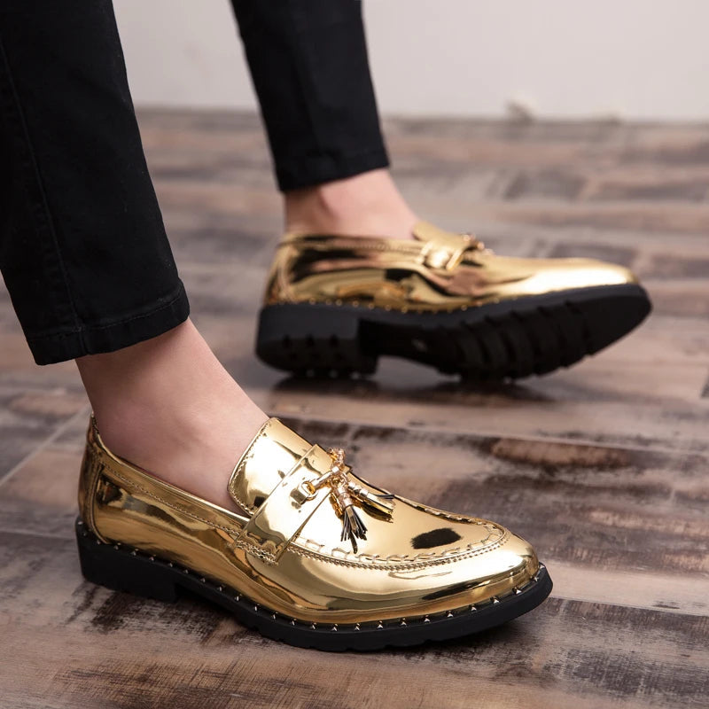 Elegant Women's Loafers with Glossy Finish and Gold Accents - Stylish Comfort for Any Occasion 5