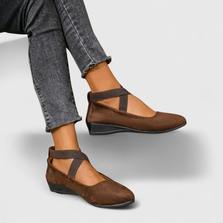 Elegant Women’s Orthopedic Slip-On Shoes for All-Day Comfort 2