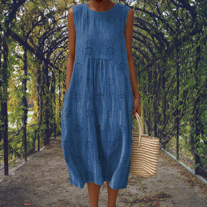 Women's Summer Midi Dress, Sleeveless White Dress with Textured Dot Pattern for Warm Weather 1